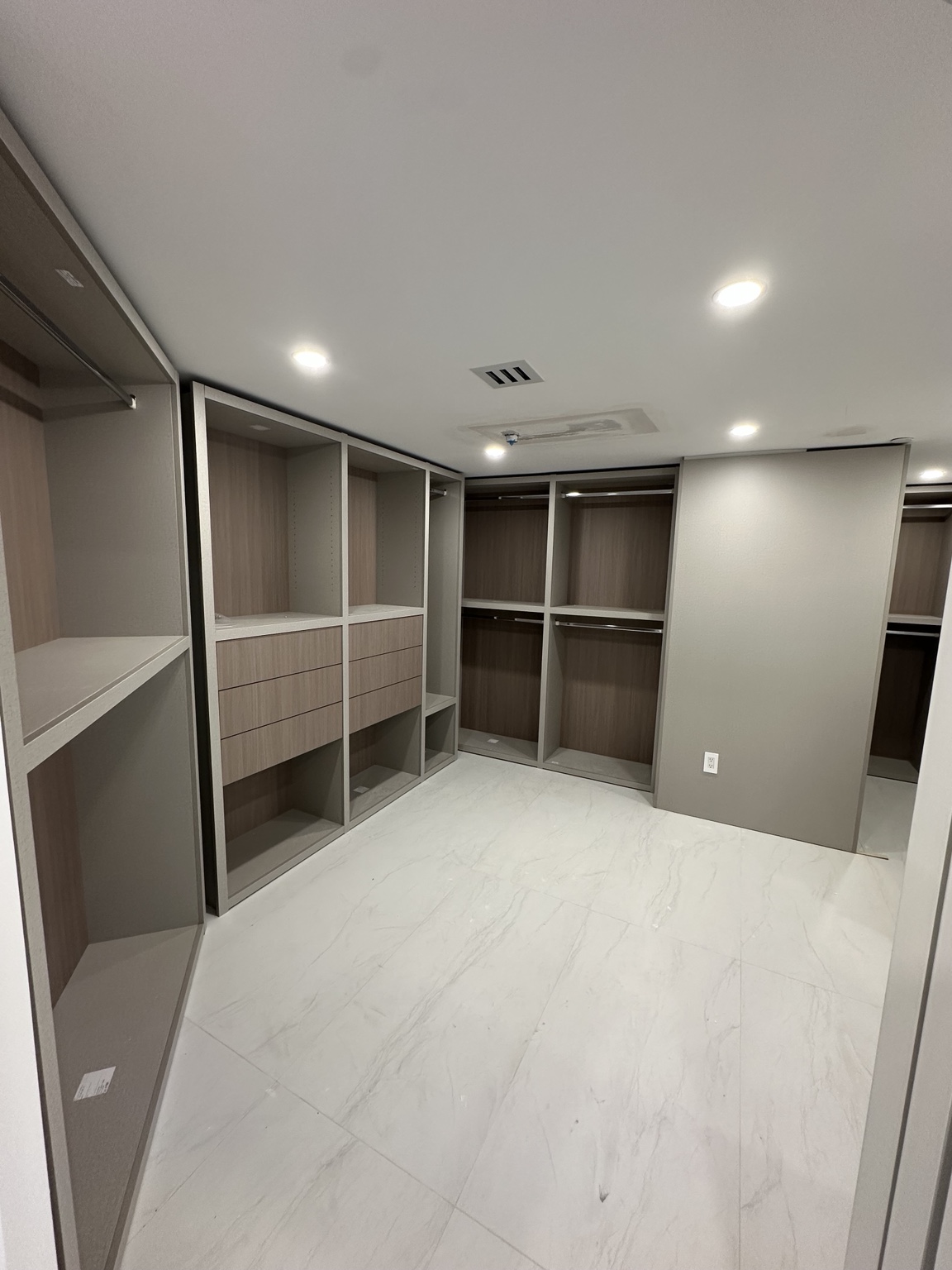 Custom kitchen cabinetry